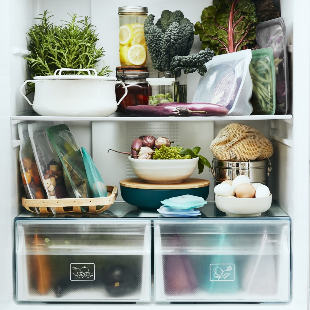 STSU01_StandUp_Clear_Fridge_SQ